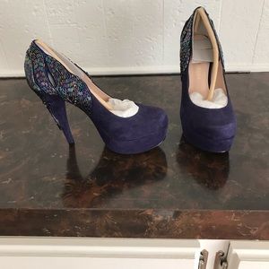 Purple suede with sequins application heels